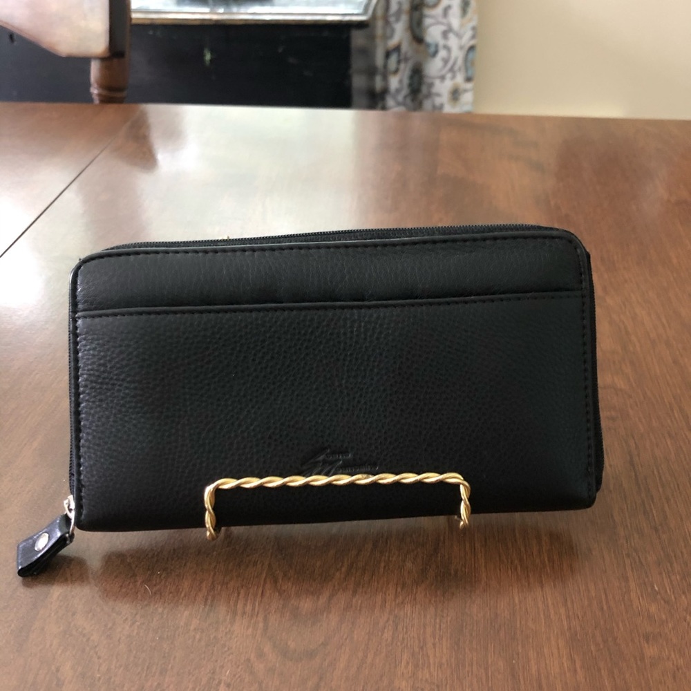 Beautiful vintage Stone Mountain wallet